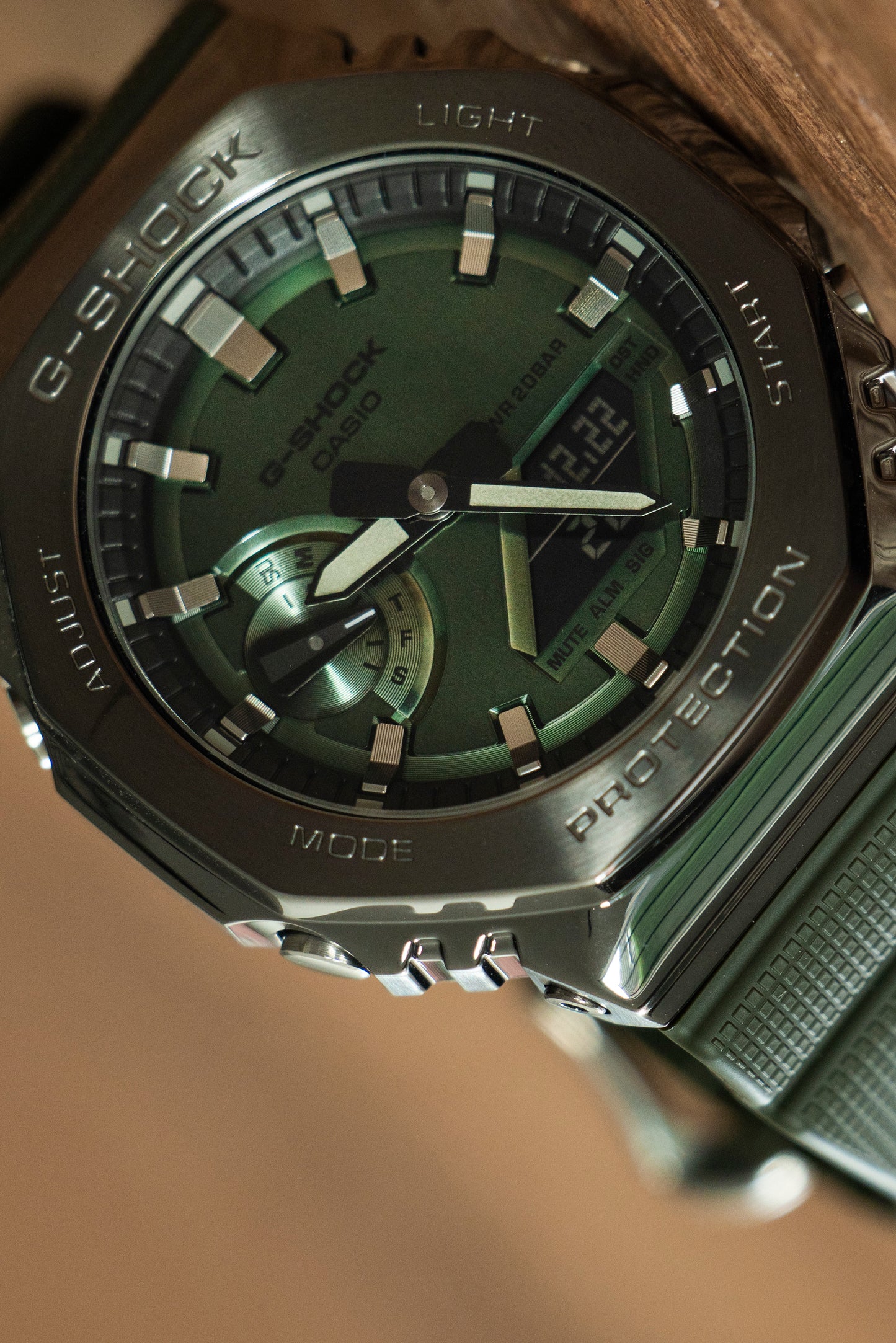 CASIO G-SHOCK GM-2100B - OLIVE GREEN