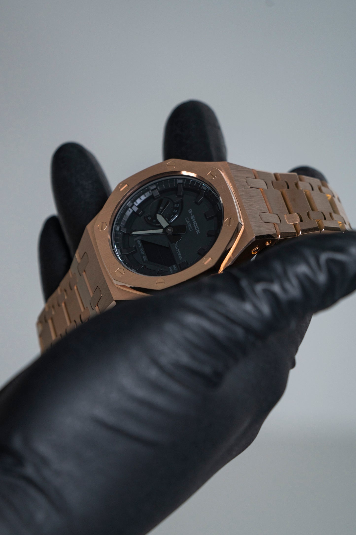 OAK METAL - ROSE GOLD ON BLACK