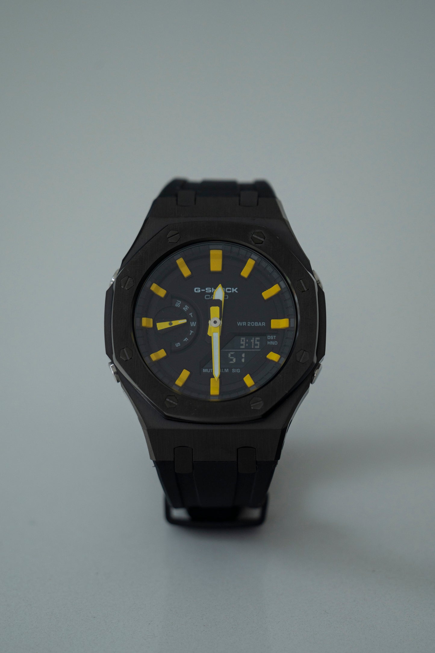 OAK RUBBER - BLACK ON BLACK WITH YELLOW