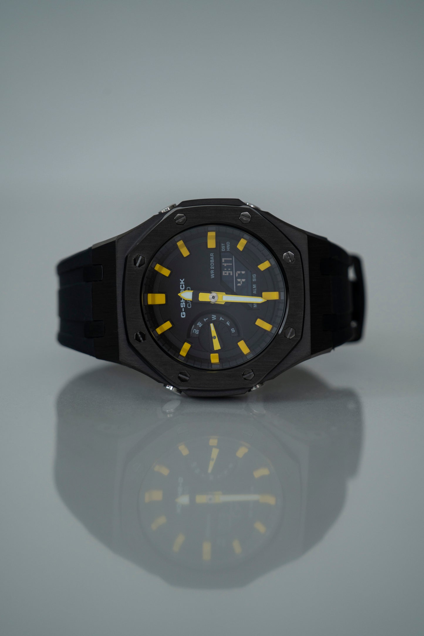 OAK RUBBER - BLACK ON BLACK WITH YELLOW