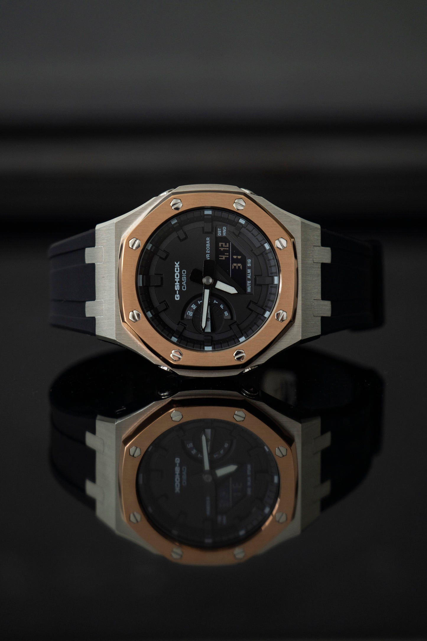 OAK RUBBER - BLACK ON BLACK & ROSE GOLD